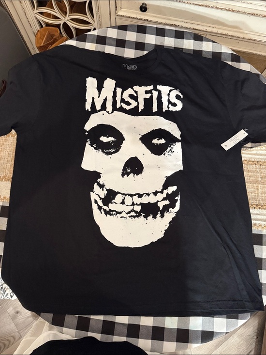 Other - Misfits Black Graphic Tee with White Skull Logo